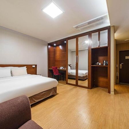 Korea Tourist Hotel Suwon Zewnętrze zdjęcie
