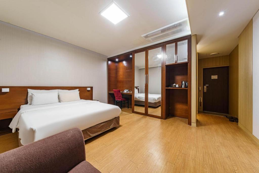 Korea Tourist Hotel Suwon Zewnętrze zdjęcie